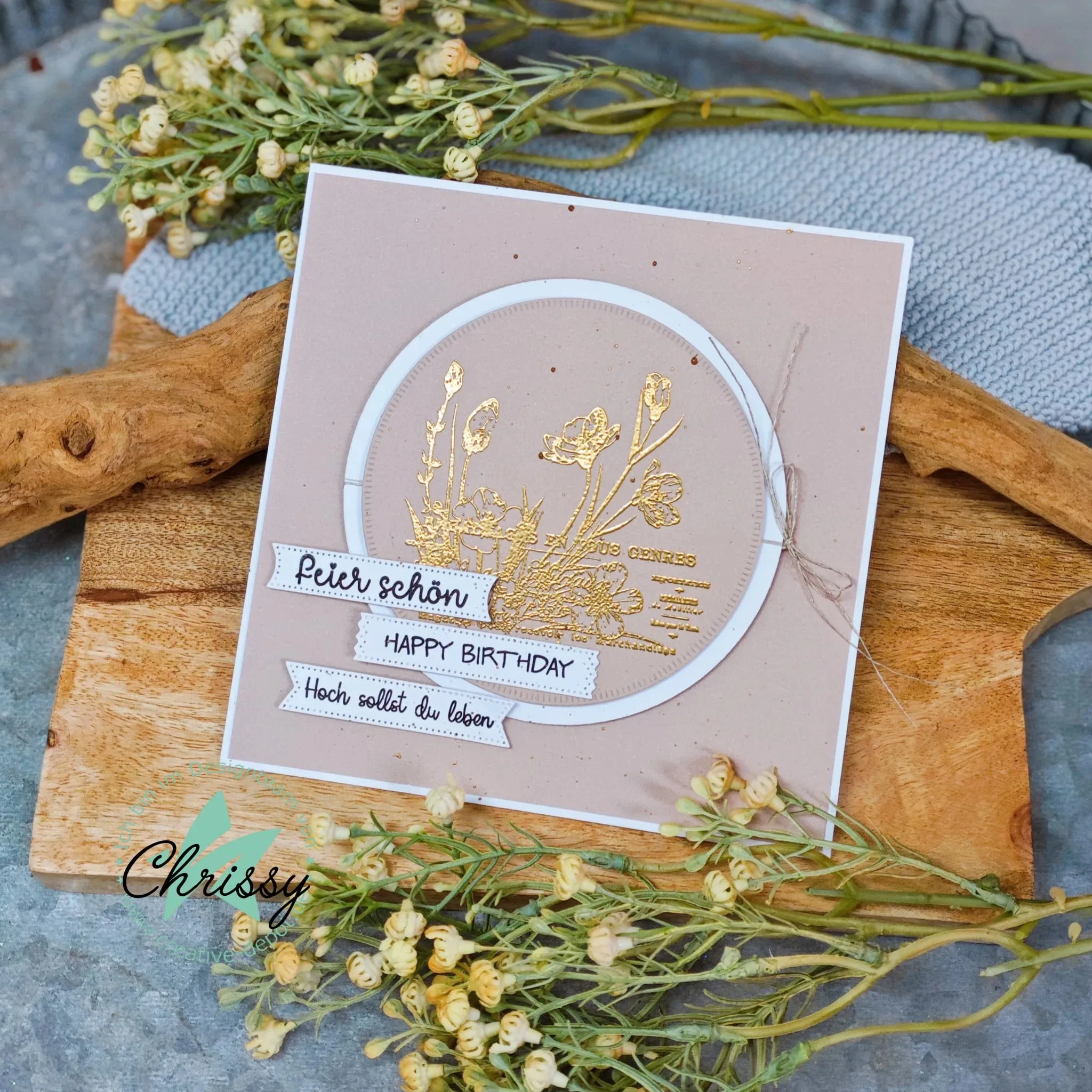 Sea Whispers Listening to Your - đánh giá và giá Your Candle Supplies